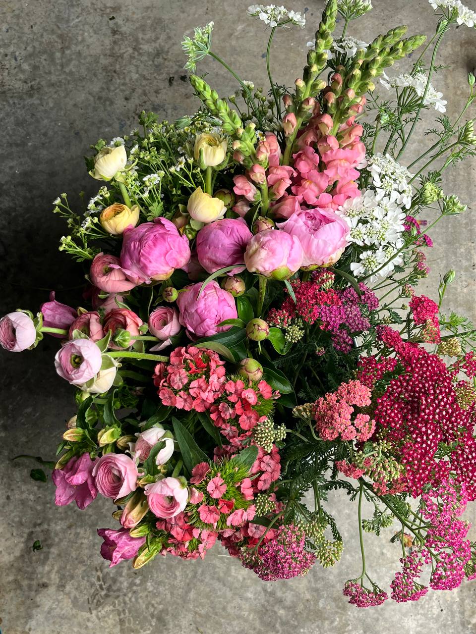 D.I.Y. FLOWER BUCKETS